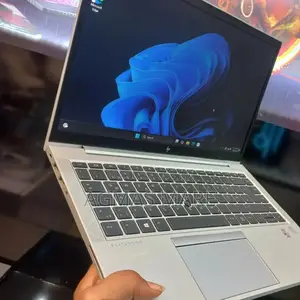 New Laptop HP EliteBook 840 G7 16GB Intel Core i7 SSD 512GB