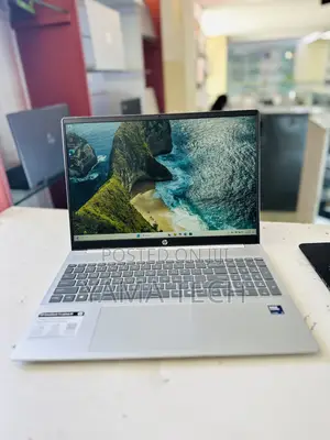 New Laptop HP OmniBook 5 16" 16GB Intel Core Ultra 7 SSD 512GB