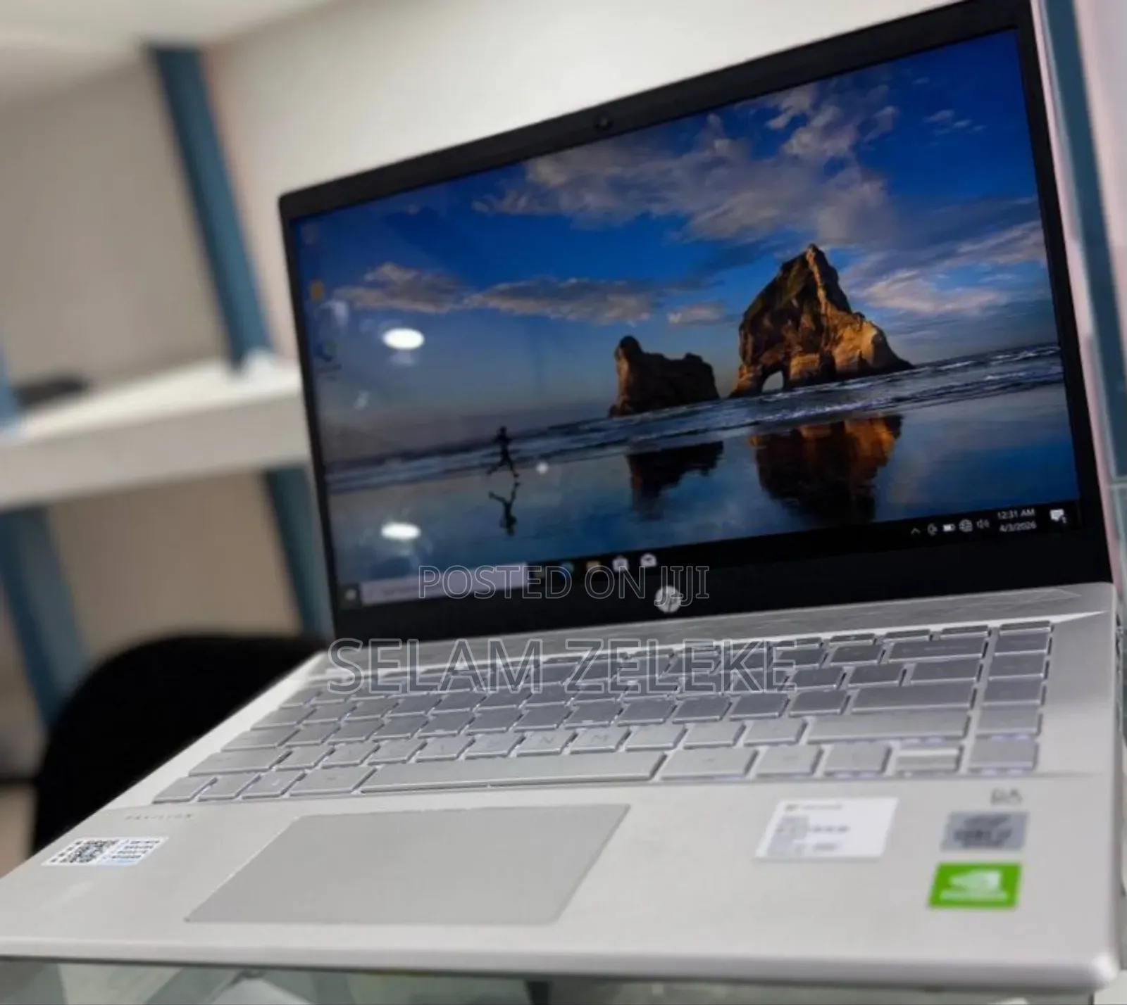 New Laptop HP 8GB Intel Core i7 SSD 512GB