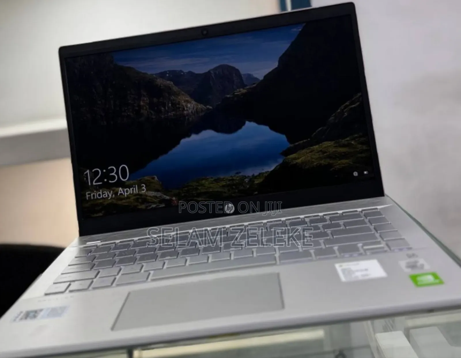 New Laptop HP 8GB Intel Core i7 SSD 512GB