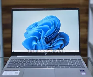New Laptop HP Pavilion 15 8GB Intel Core Ultra 5 SSD 512GB