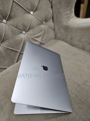 New Laptop Apple MacBook Pro 2019 32GB Intel Core i9 SSD 1T