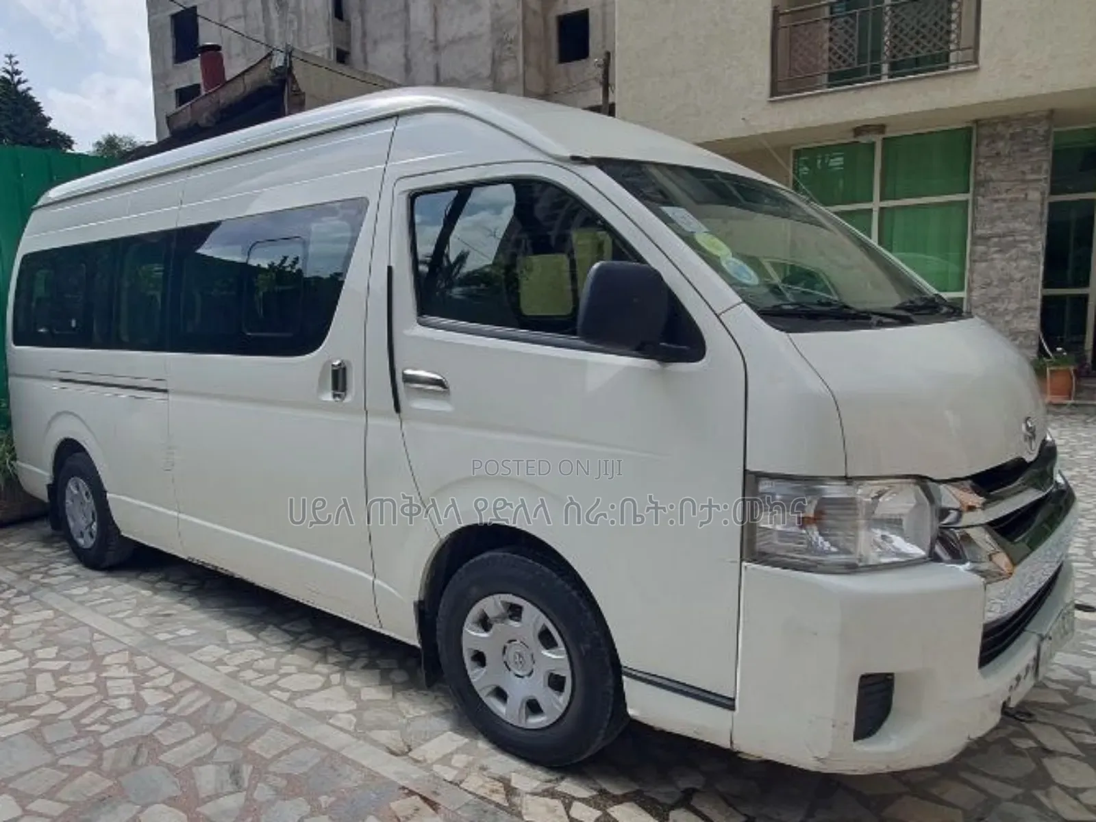 Toyota HiAce 2018 White