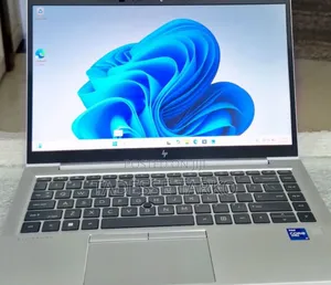 New Laptop HP EliteBook 840 G8 16GB Intel Core i7 SSD 512GB
