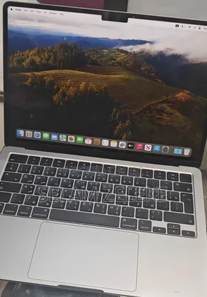 New Laptop Apple MacBook Air 2022 M2 8GB Intel Core i5 SSD 512GB