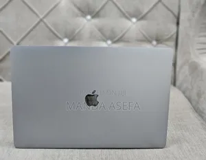 New Laptop Apple MacBook Pro 2019 32GB Intel Core i9 SSD 1T