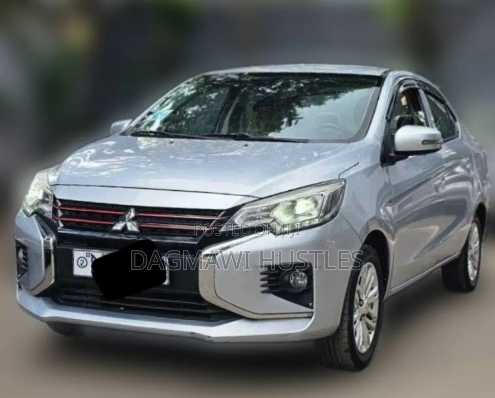 Mitsubishi Attrage 2022 Silver