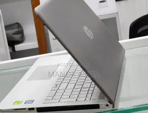 New Laptop HP Pavilion 15 8GB Intel Core i7 SSD 512GB