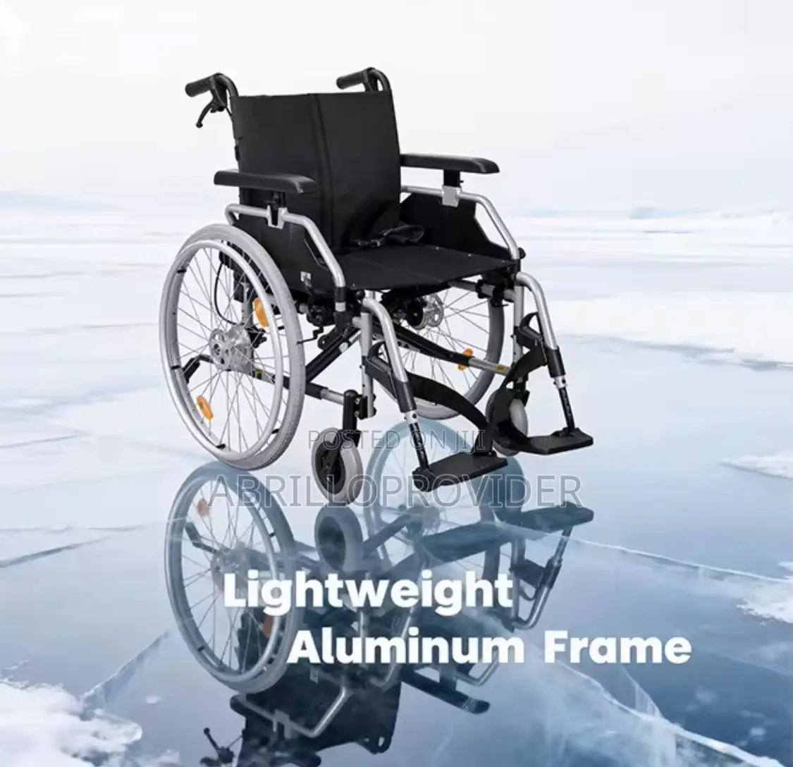High Quality Foldable Lightweight Wheelchair for Rehabilitation