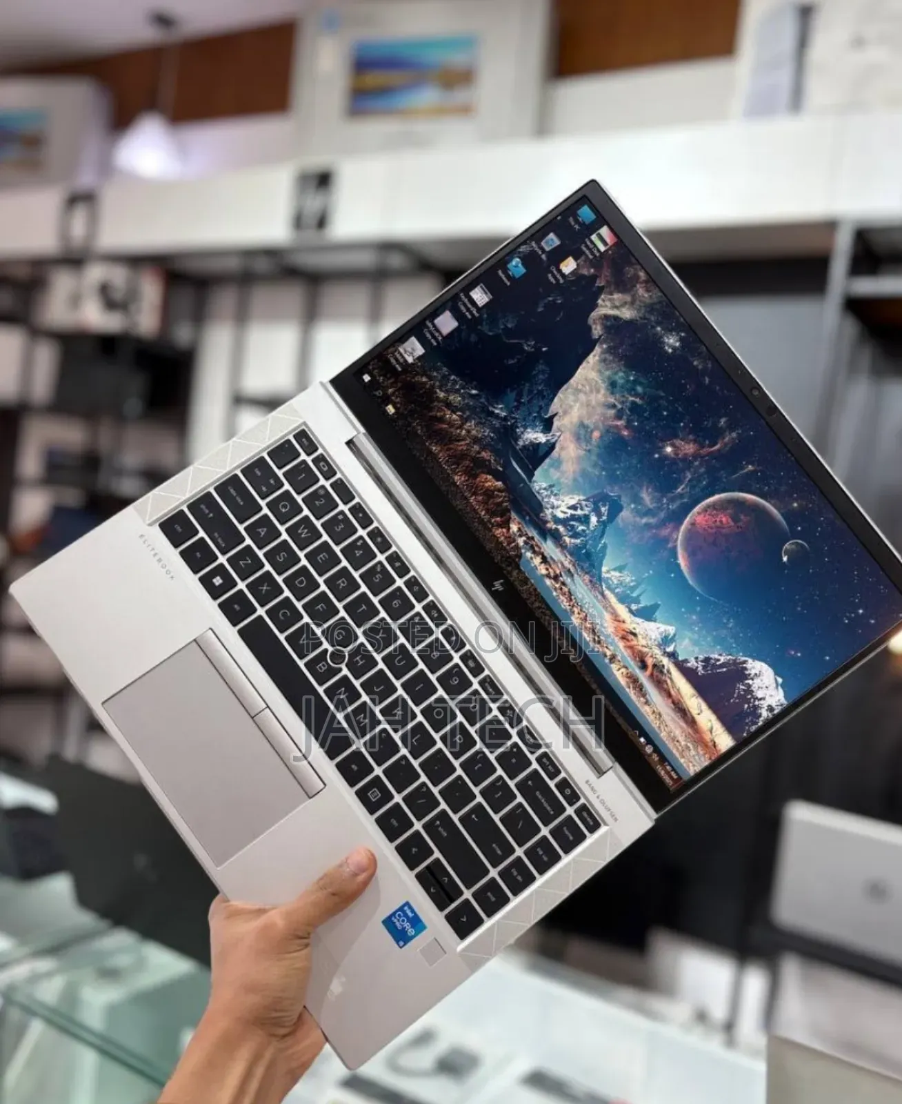 New Laptop HP EliteBook 840 G8 16GB Intel Core i5 SSD 512GB