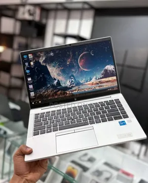 New Laptop HP EliteBook 840 G8 16GB Intel Core i5 SSD 512GB