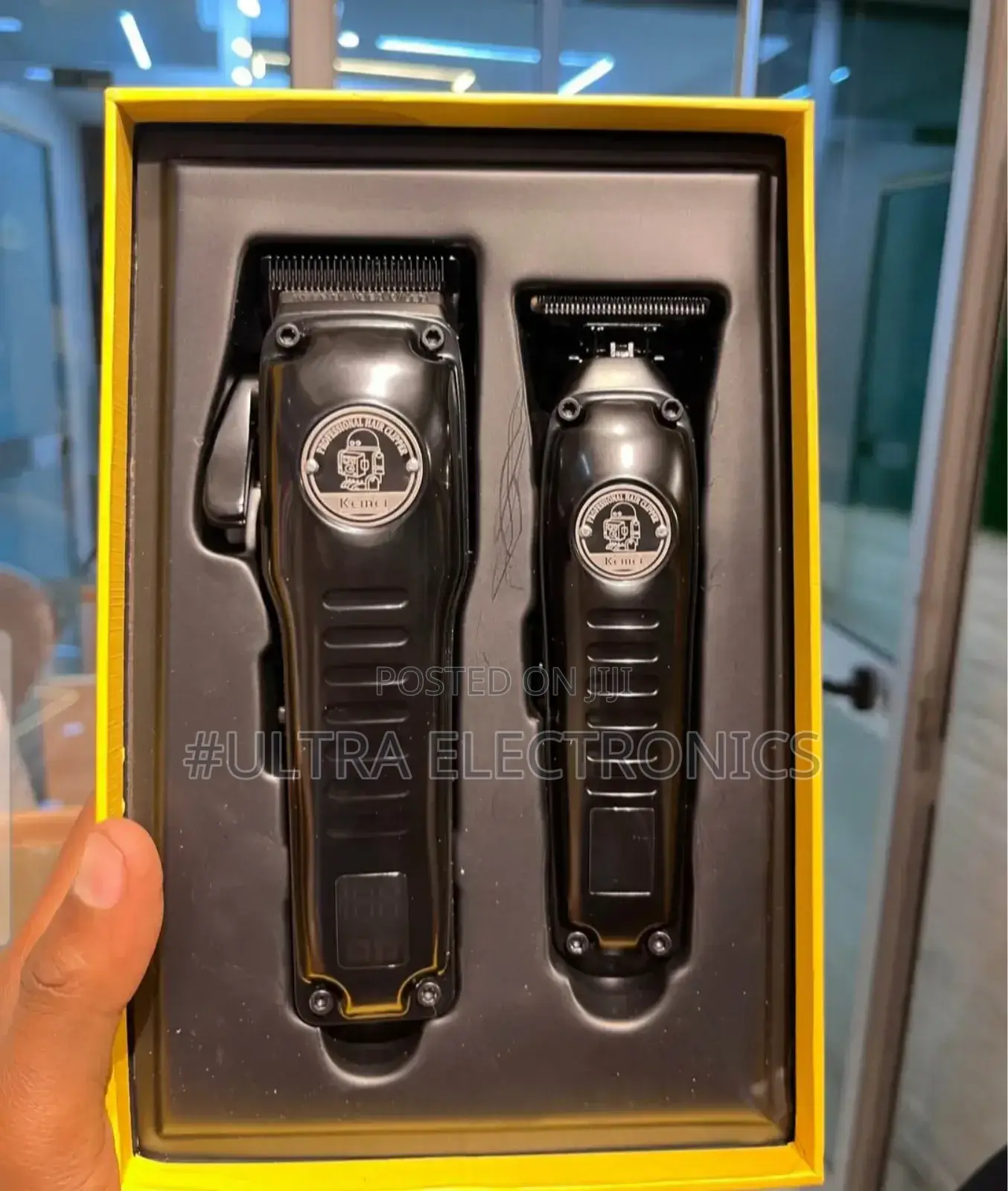 Kemei Km-1827 Professional Men's Hair Clipper. Key