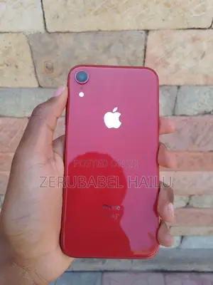 Apple XR 128 GB Red