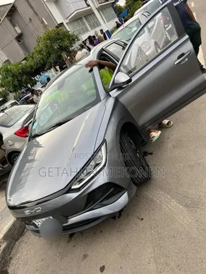 BYD E2 43 kWh 94 hp FWD 2025 Gray