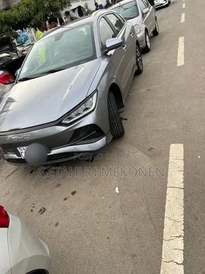 BYD E2 43 kWh 94 hp FWD 2025 Gray