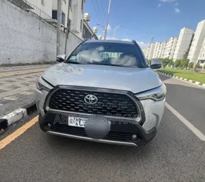 Toyota Corolla Cross Hybrid 2023 White