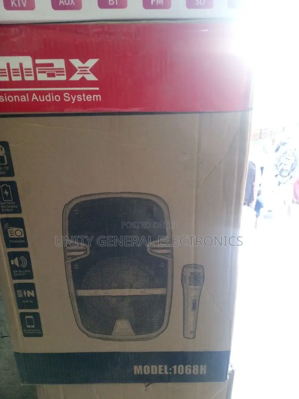 Max Speaker
