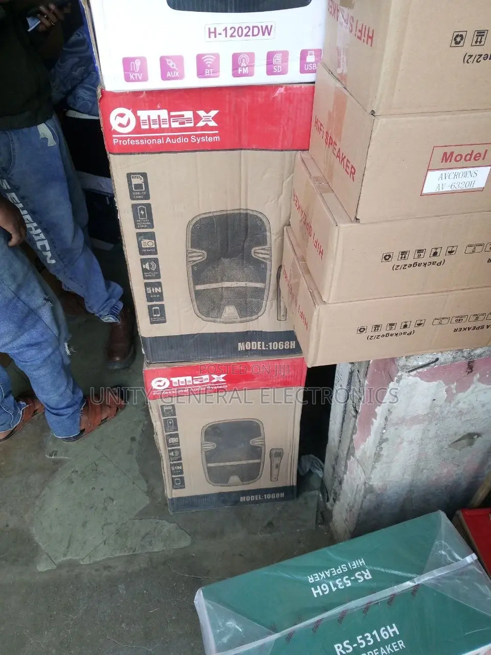 Max Speaker