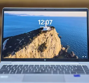 New Laptop HP EliteBook 640 G9 8GB Intel Core i7 SSD 512GB