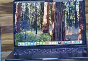 New Laptop Apple MacBook Air 2025 M4 13-inch 16GB Apple M4 SSD 256GB