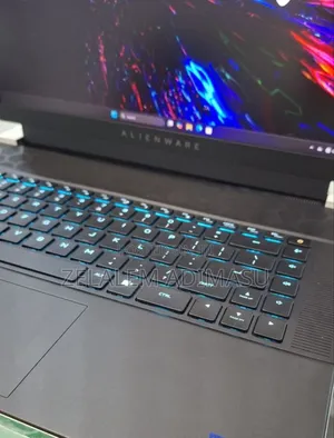New Laptop Alienware X16 16GB Intel Core Ultra 7 SSD 1T