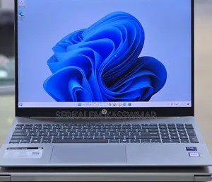 New Laptop HP Pavilion 15 8GB Intel Core Ultra 5 SSD 512GB