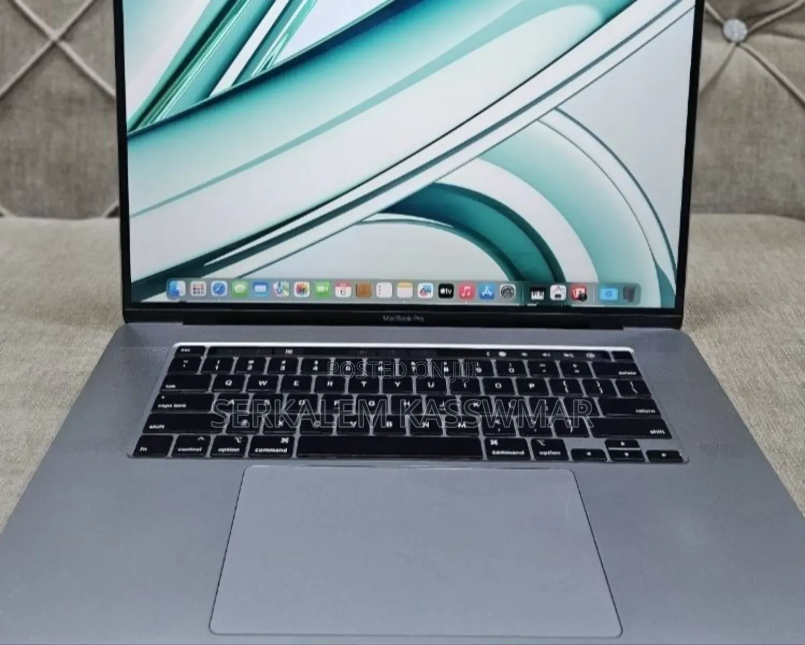 New Laptop Apple MacBook Pro 2019 32GB Intel Core i9 SSD 1T