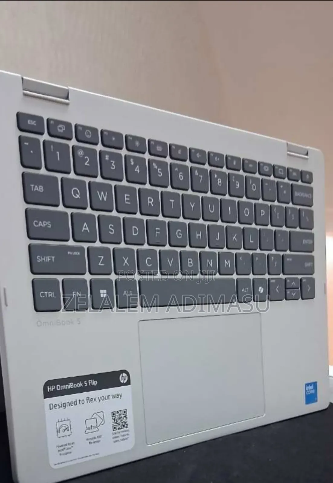 New Laptop HP OmniBook 5 Flip 16GB Intel Core 7 SSD 512GB