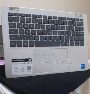 New Laptop HP OmniBook 5 Flip 16GB Intel Core 7 SSD 512GB