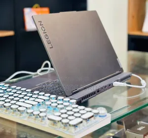 New Laptop Lenovo Legion Slim 5 16GB AMD Ryzen 7 SSD 512GB