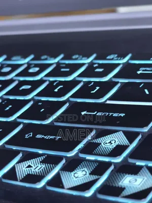 New Laptop MSI 16GB Intel Core i5 SSD 512GB
