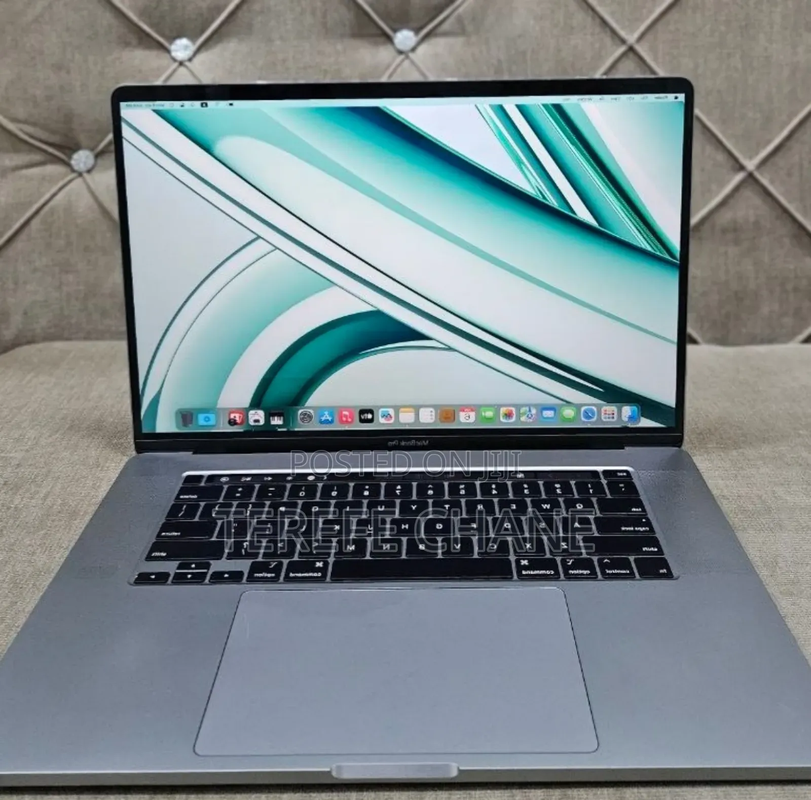 New Laptop Apple MacBook Pro 2019 32GB Intel Core i9 SSD 1T
