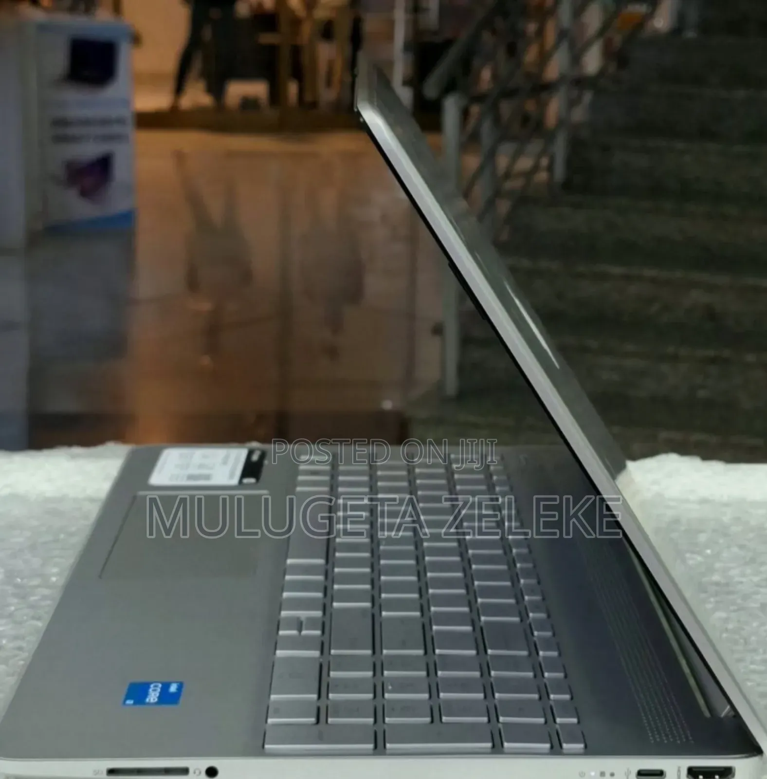 New Laptop HP Pavilion 15 8GB Intel Core i3 SSD 1T