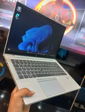 New Laptop HP EliteBook 840 G7 16GB Intel Core i5 SSD 512GB