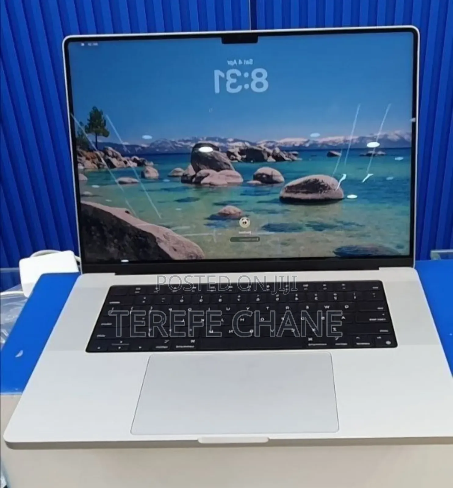 New Laptop Apple MacBook Pro 2021 M1 16GB Apple M1 Pro SSD 512GB