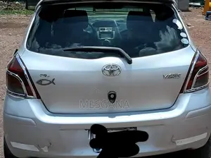 Toyota Yaris 2008 Silver