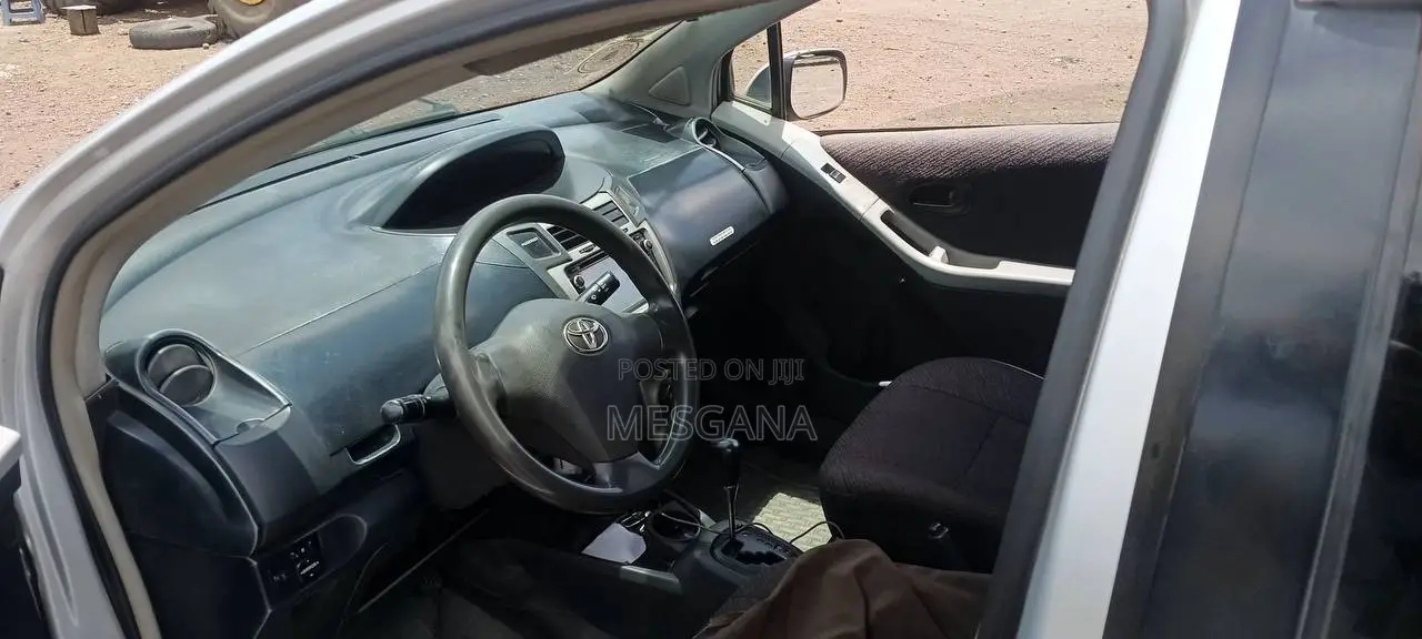 Toyota Yaris 2008 Silver
