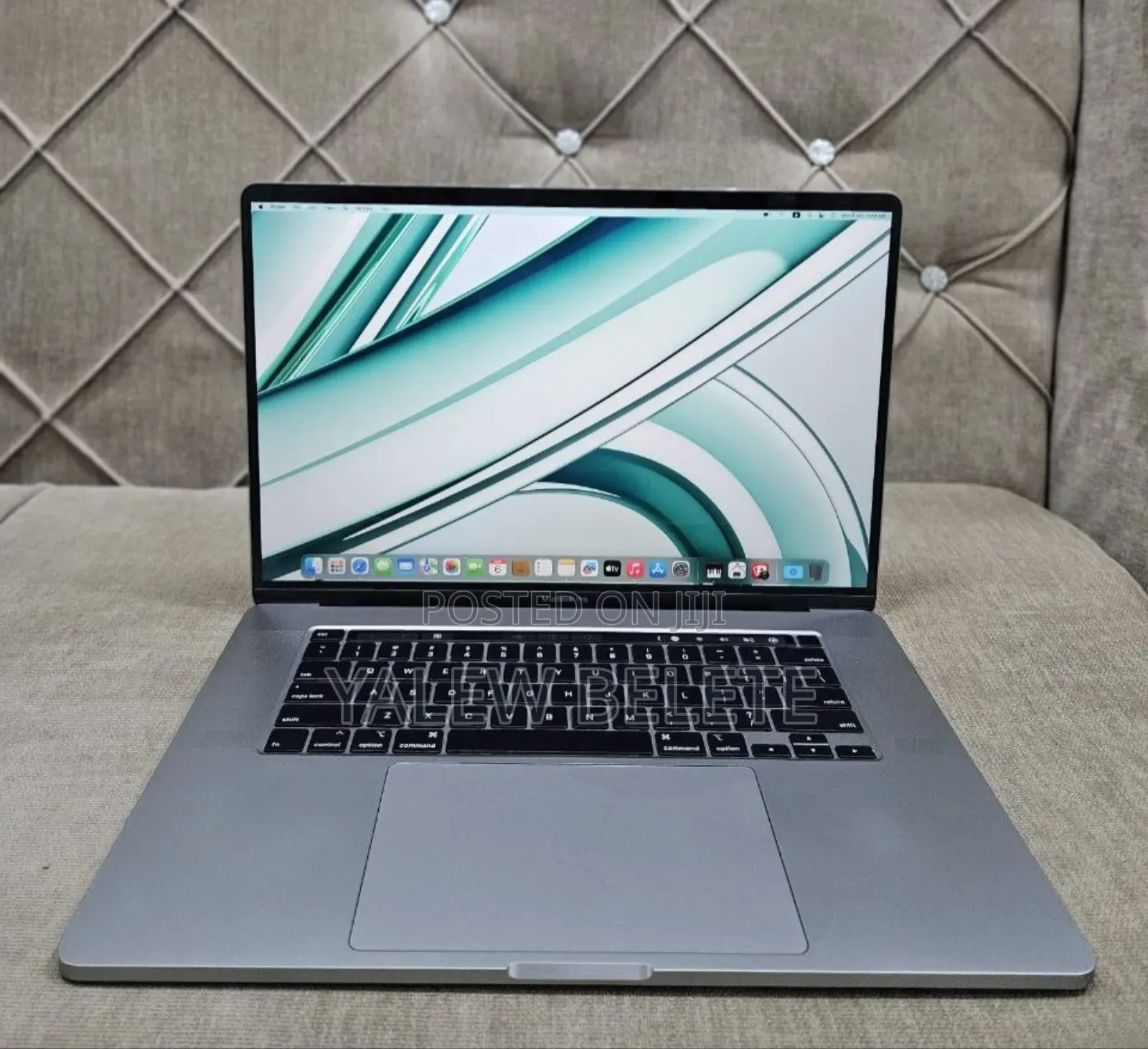 New Laptop Apple MacBook Pro 2019 32GB Intel Core i9 SSD 1T