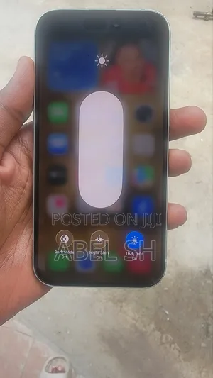 Apple iPhone 15 128 GB Green