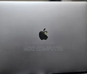 New Laptop Apple MacBook 2019 16GB Intel Core i9 SSD 512GB