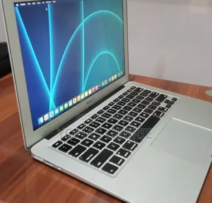 New Laptop Apple MacBook 8GB Intel Core i5 SSD 128GB
