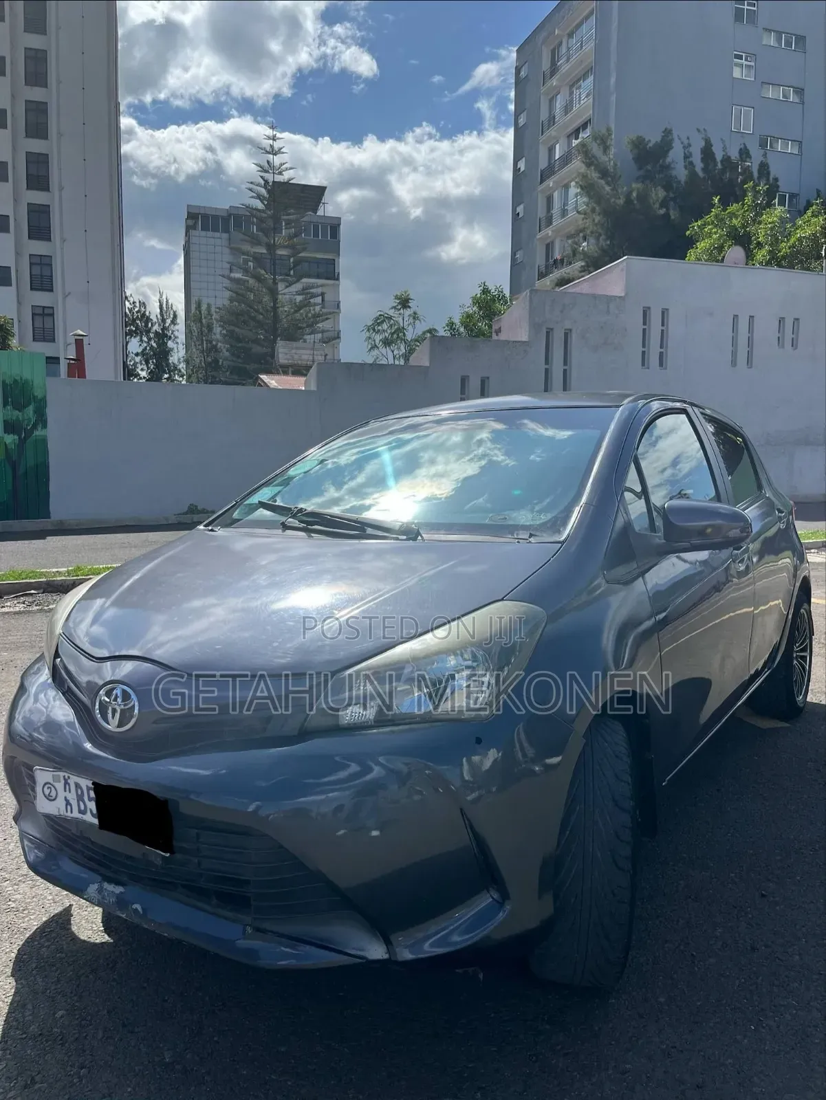Toyota Yaris 2013 Gray