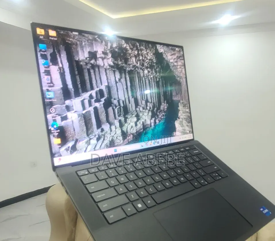 New Laptop Dell XPS 15 16GB Intel Core i7 SSD 512GB