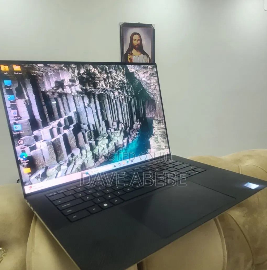 New Laptop Dell XPS 15 16GB Intel Core i7 SSD 512GB