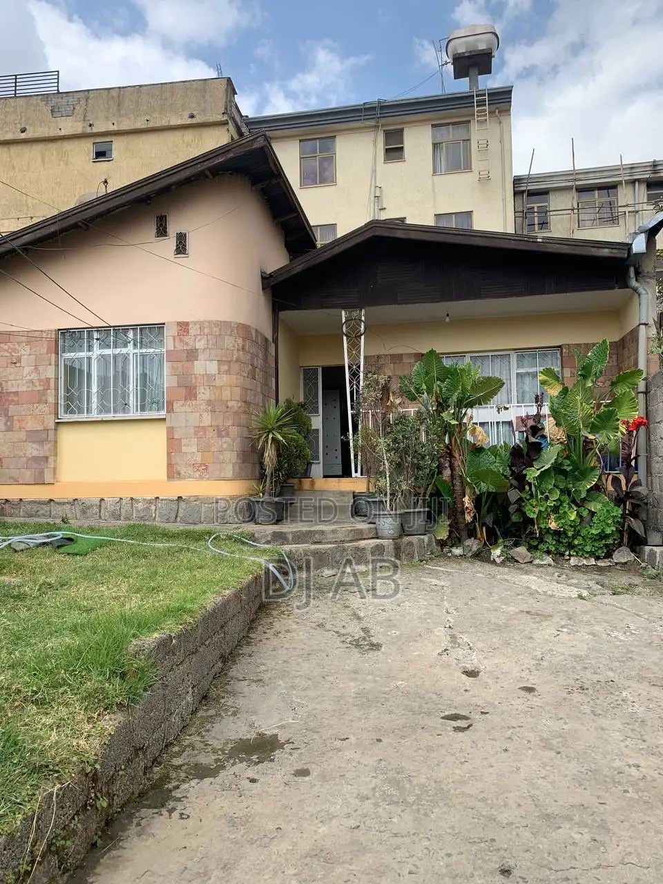 የረር Land for Sale