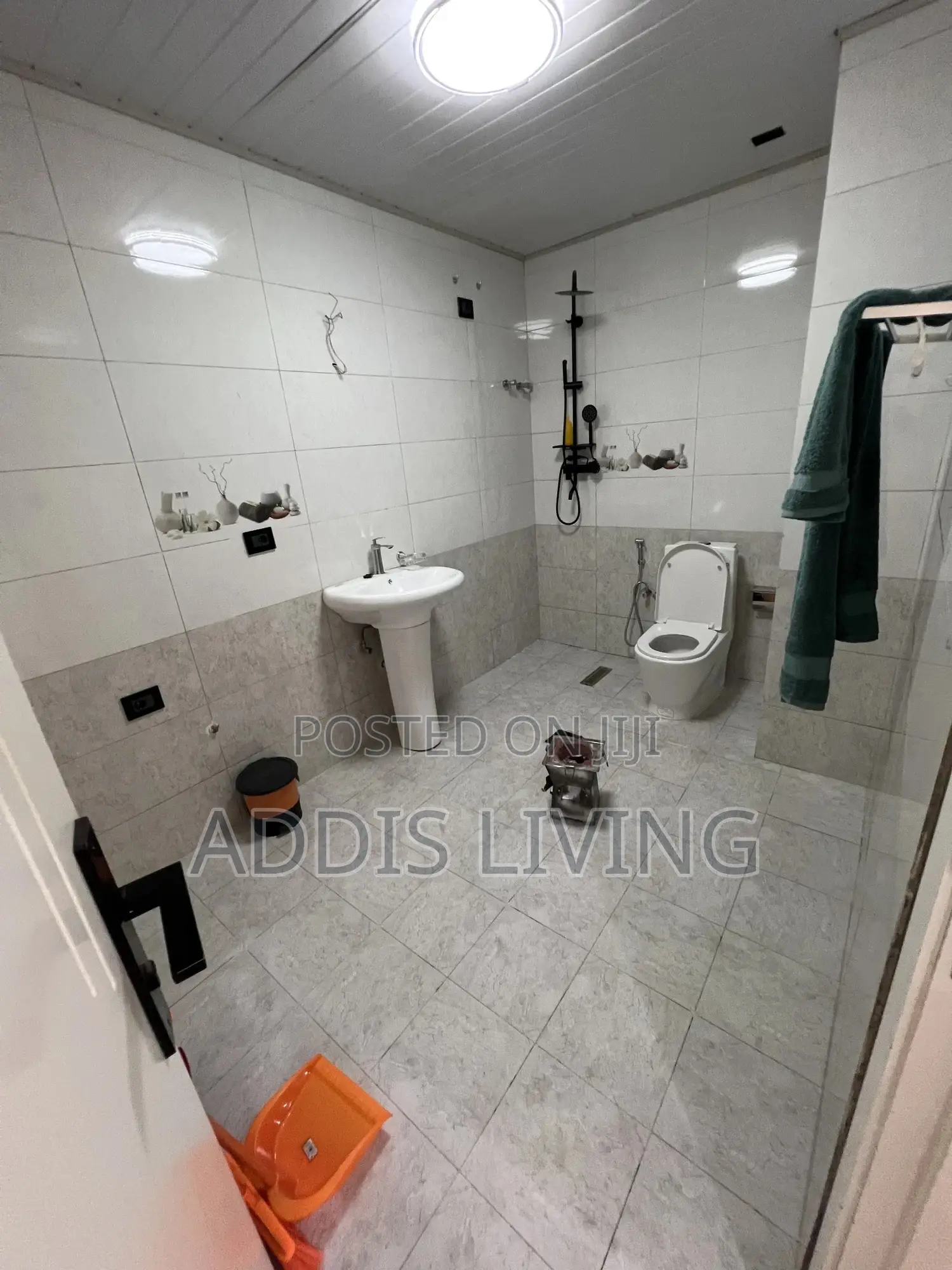 Furnished 2bdrm Apartment in Bole for rent