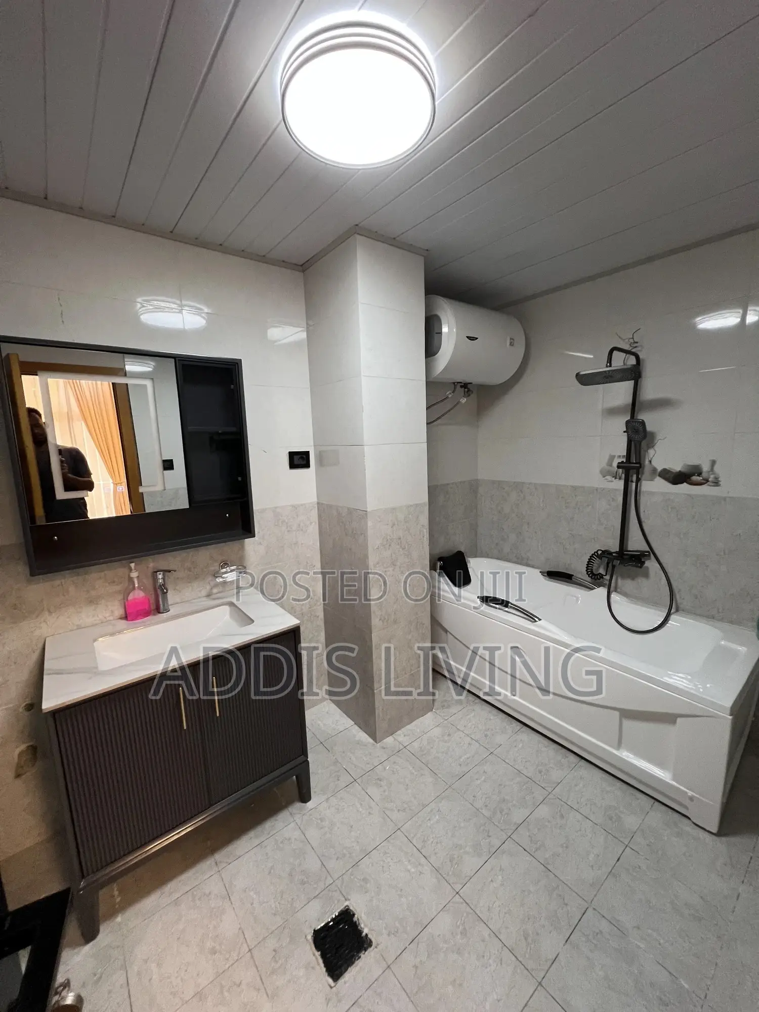 Furnished 2bdrm Apartment in Bole for rent