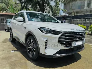 Jetour X70 Plus 2022 White