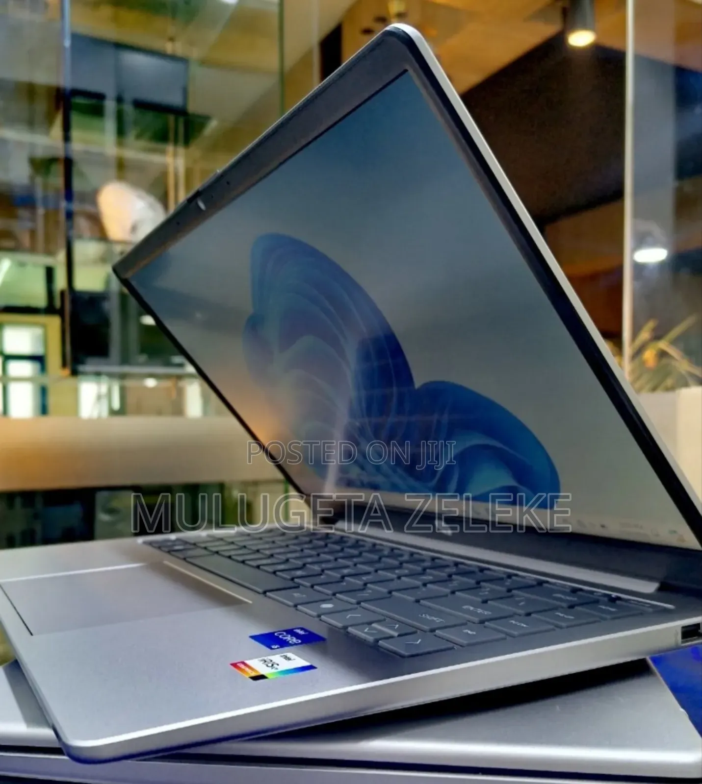 New Laptop HP Chromebook 13 16GB Intel Core i5 SSD 1T