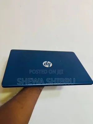 Laptop HP 15-dy1032wm 8GB AMD Ryzen 5 SSD 256GB